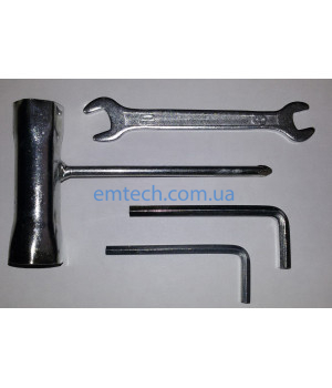 ЗИП (ключ свечной, шестигранник (2шт), ключ 8х10) BT 524ba